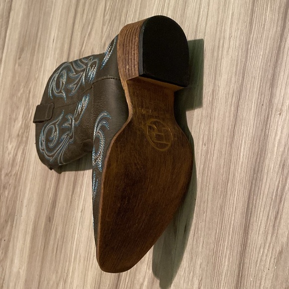 Brown & Teal cowgirl boots - Picture 3 of 5